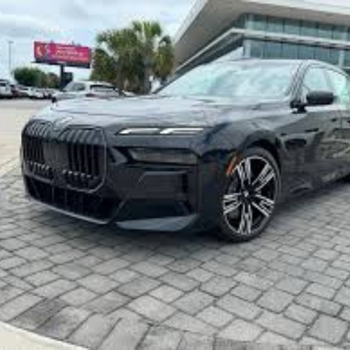 BMW 740i Luxury Sedan | 7 Series